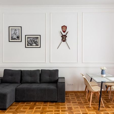 Alfa Apartments Grushevskoho 7 Lwów Zewnętrze zdjęcie