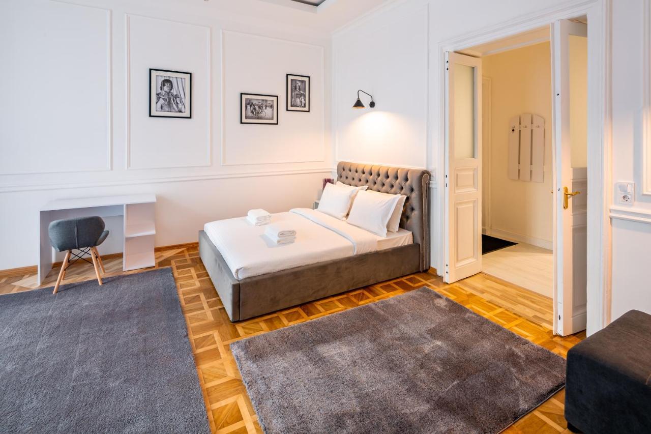 Alfa Apartments Grushevskoho 7 Lwów Zewnętrze zdjęcie