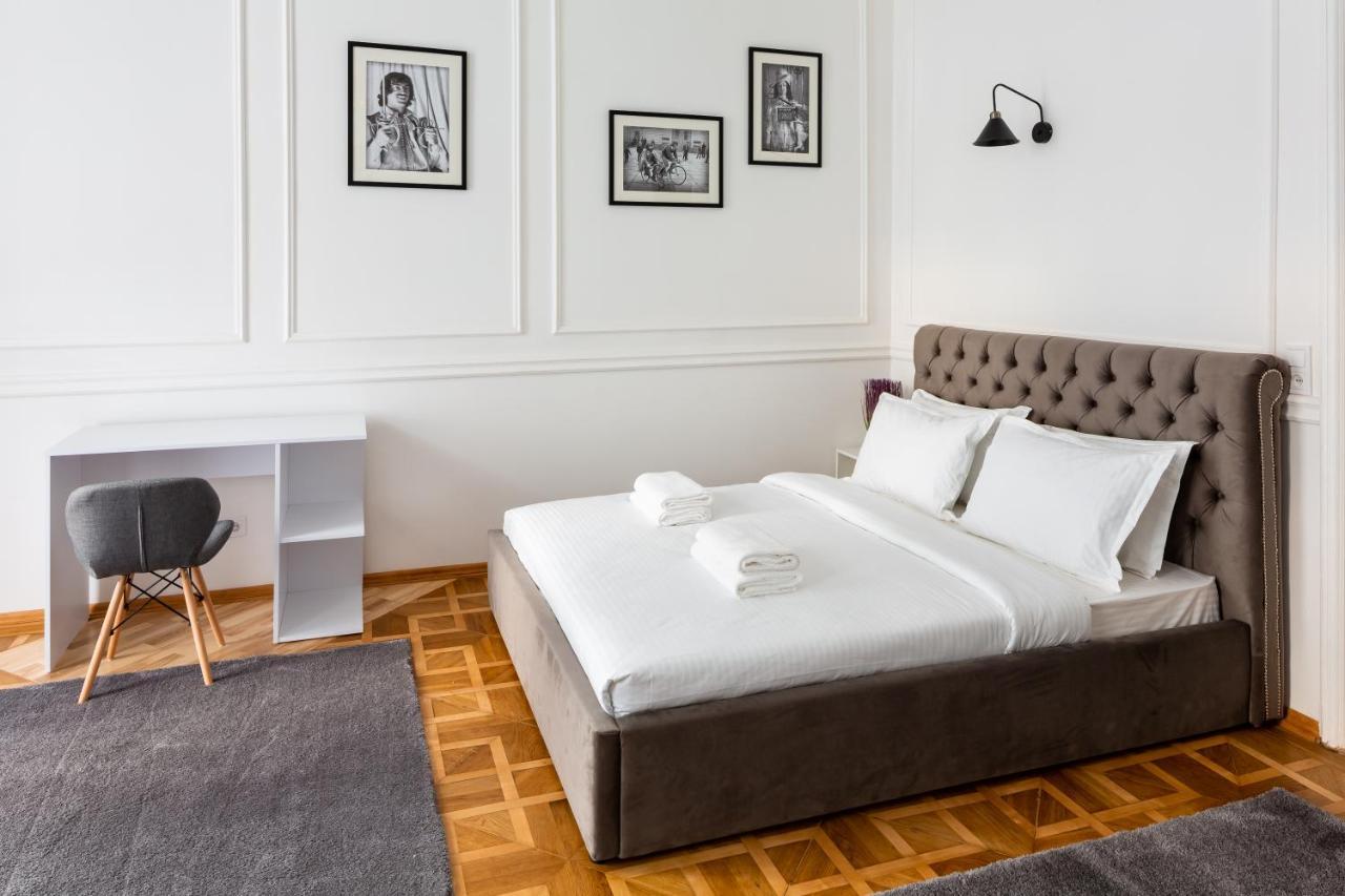 Alfa Apartments Grushevskoho 7 Lwów Zewnętrze zdjęcie