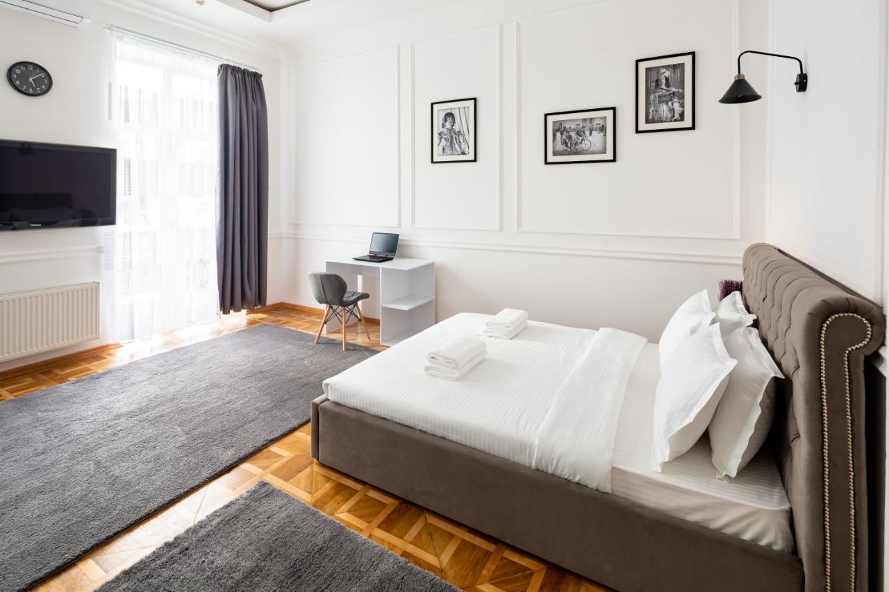 Alfa Apartments Grushevskoho 7 Lwów Zewnętrze zdjęcie